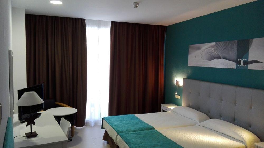 Hotel Costa Conil By Fuerte Group Conil De La Frontera Extérieur photo