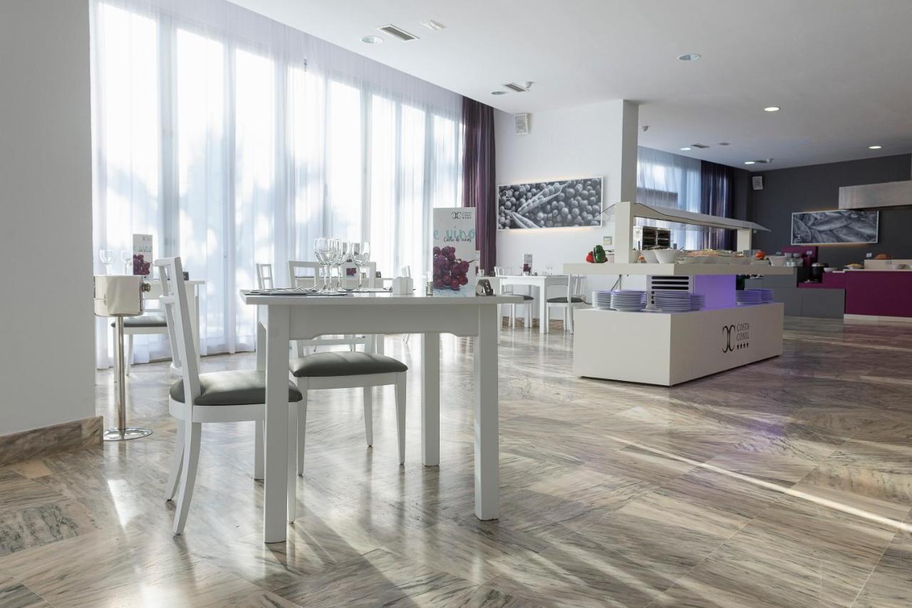 Hotel Costa Conil By Fuerte Group Conil De La Frontera Extérieur photo