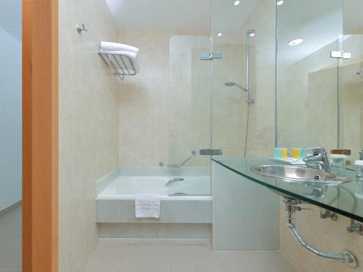 Hotel Costa Conil By Fuerte Group Conil De La Frontera Extérieur photo